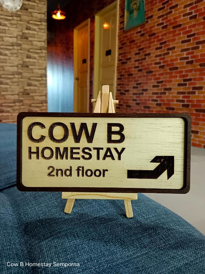 Cow B Homestay Semporna Eksteriør billede
